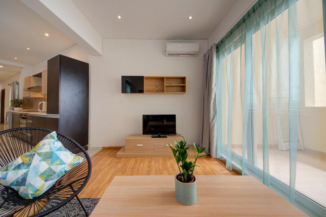 Sapphire Residences - Apartments & Penthouse In Central Sliema By Shortletsmalta Esterno foto