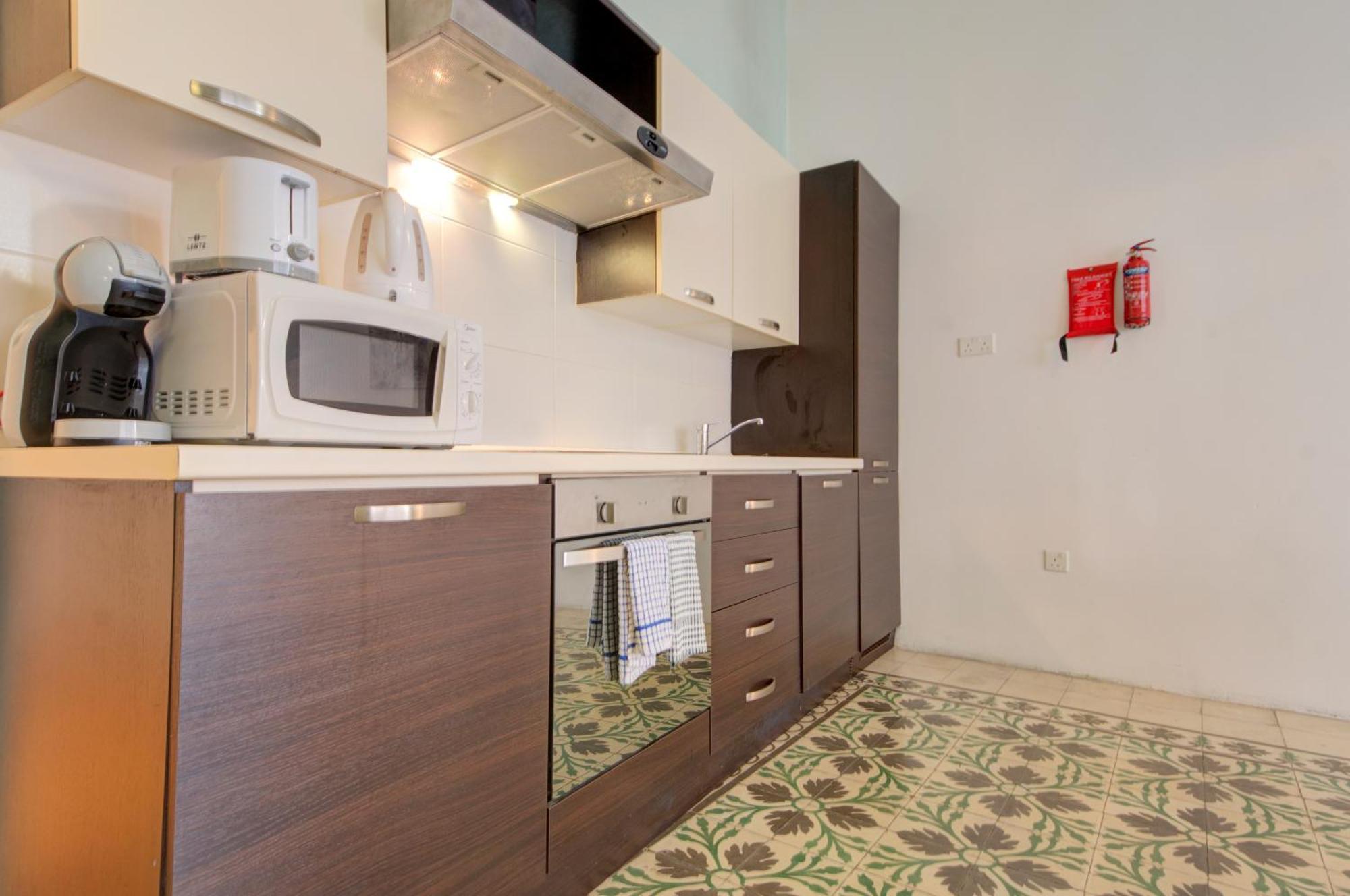 Sapphire Residences - Apartments & Penthouse In Central Sliema By Shortletsmalta Esterno foto
