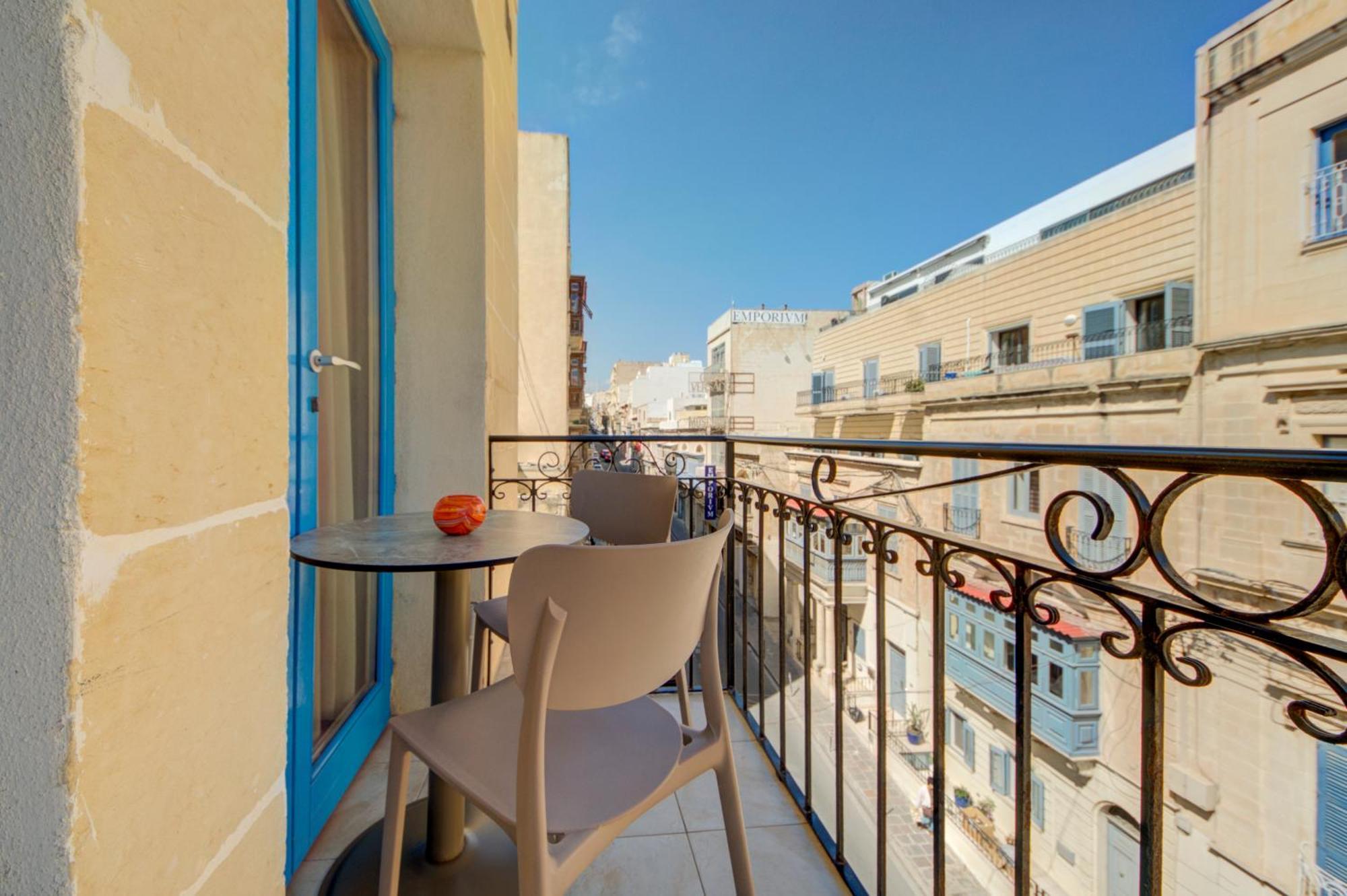Sapphire Residences - Apartments & Penthouse In Central Sliema By Shortletsmalta Esterno foto
