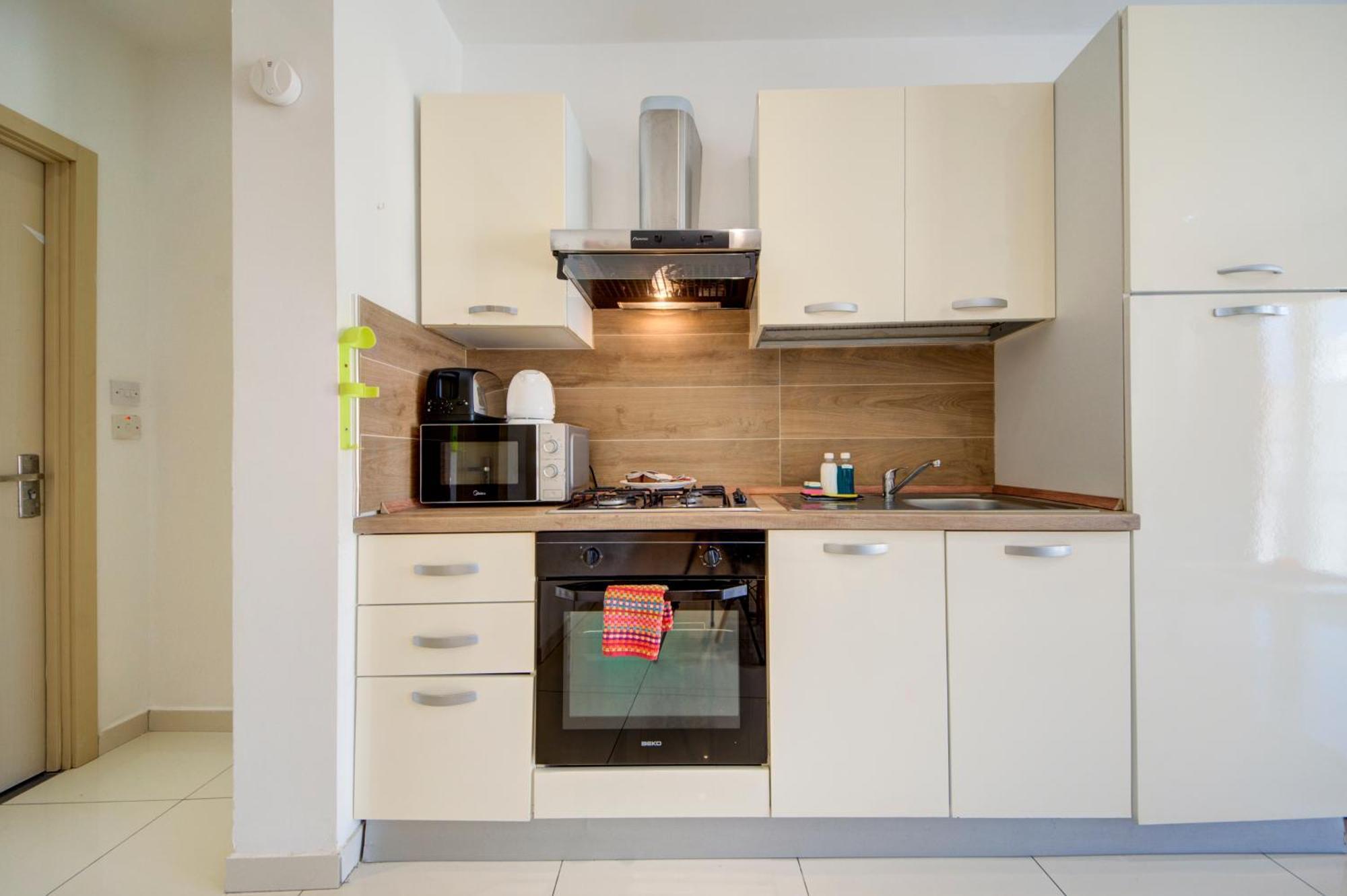 Sapphire Residences - Apartments & Penthouse In Central Sliema By Shortletsmalta Esterno foto