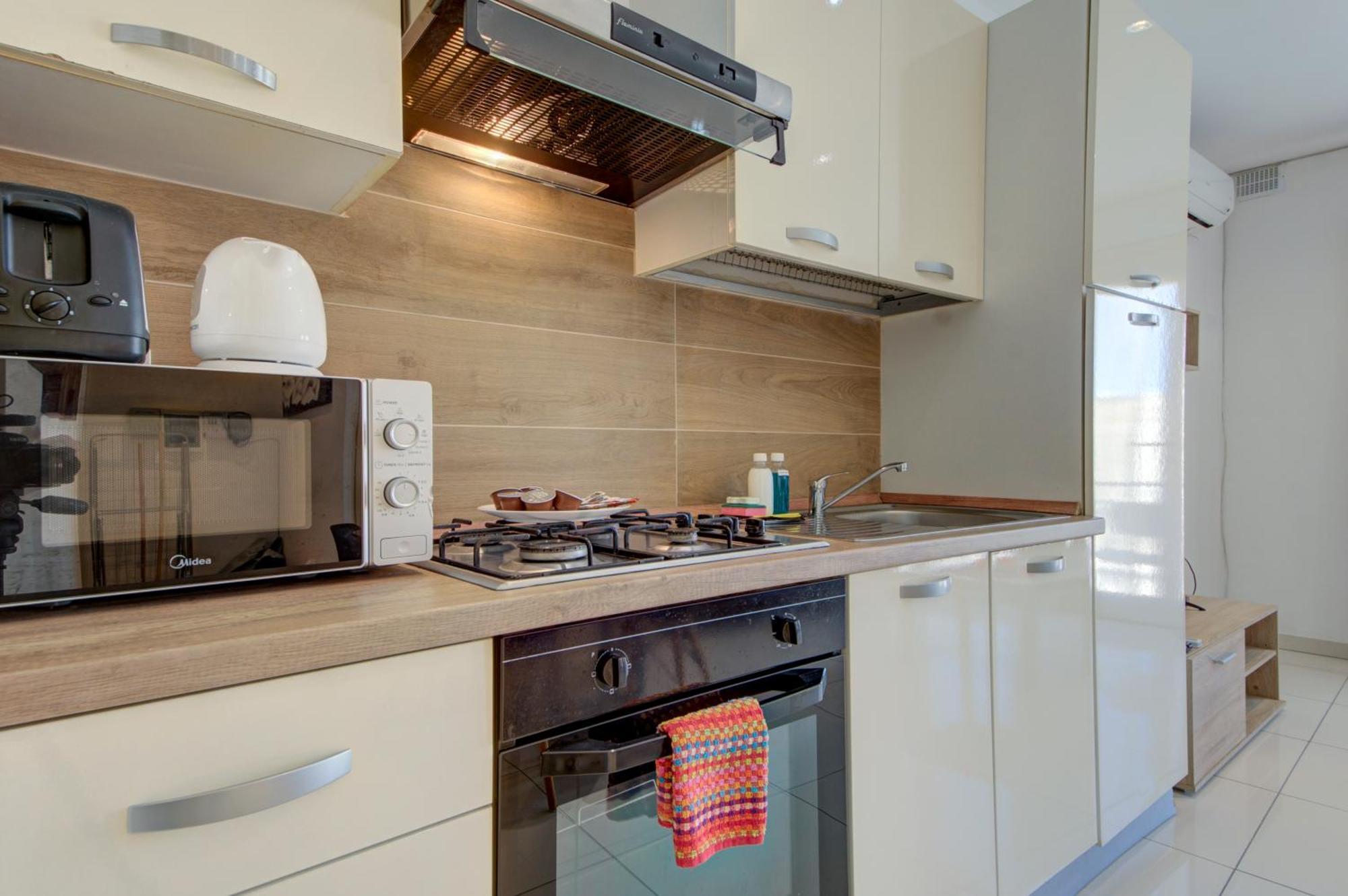 Sapphire Residences - Apartments & Penthouse In Central Sliema By Shortletsmalta Esterno foto