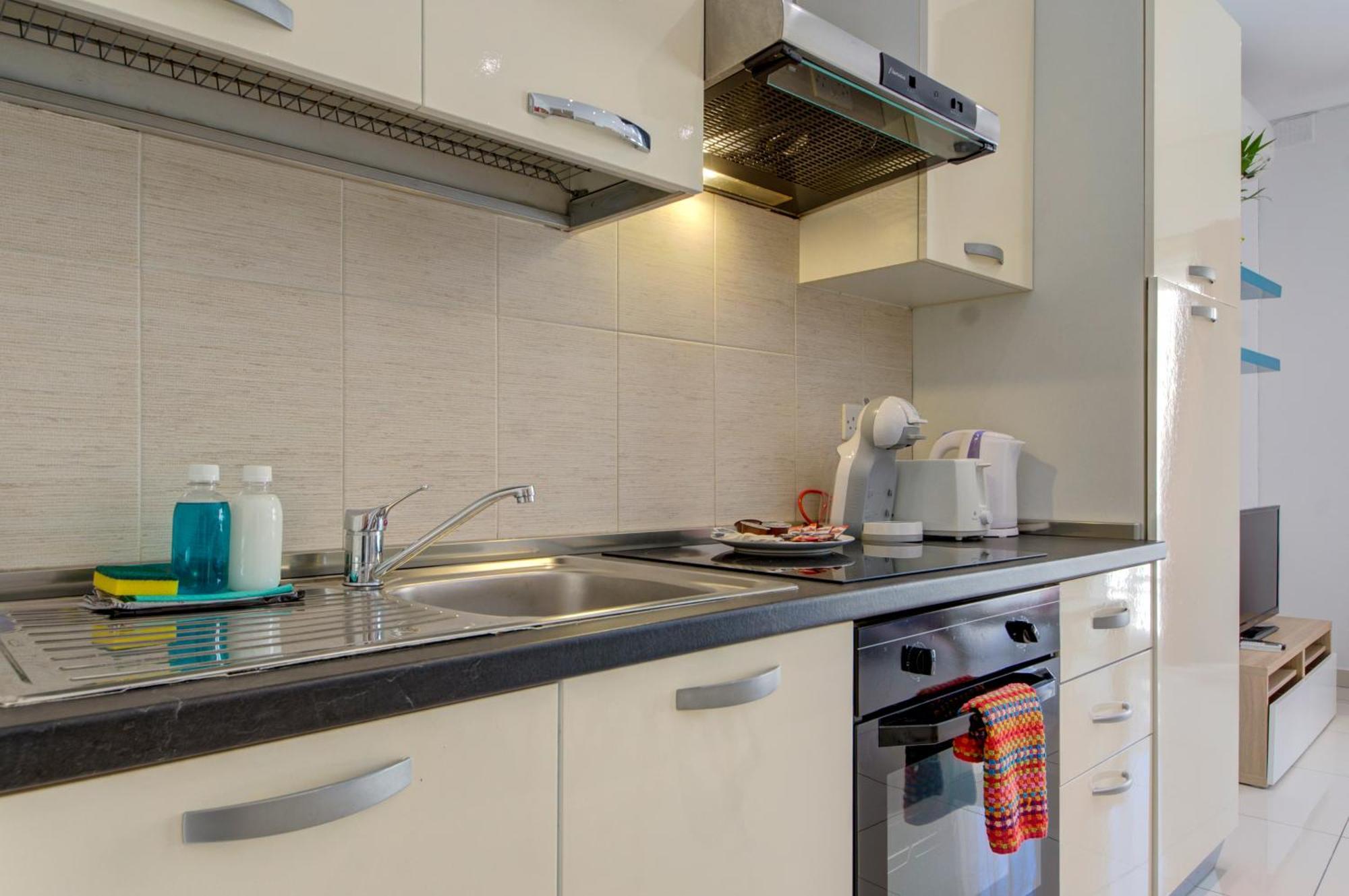 Sapphire Residences - Apartments & Penthouse In Central Sliema By Shortletsmalta Esterno foto
