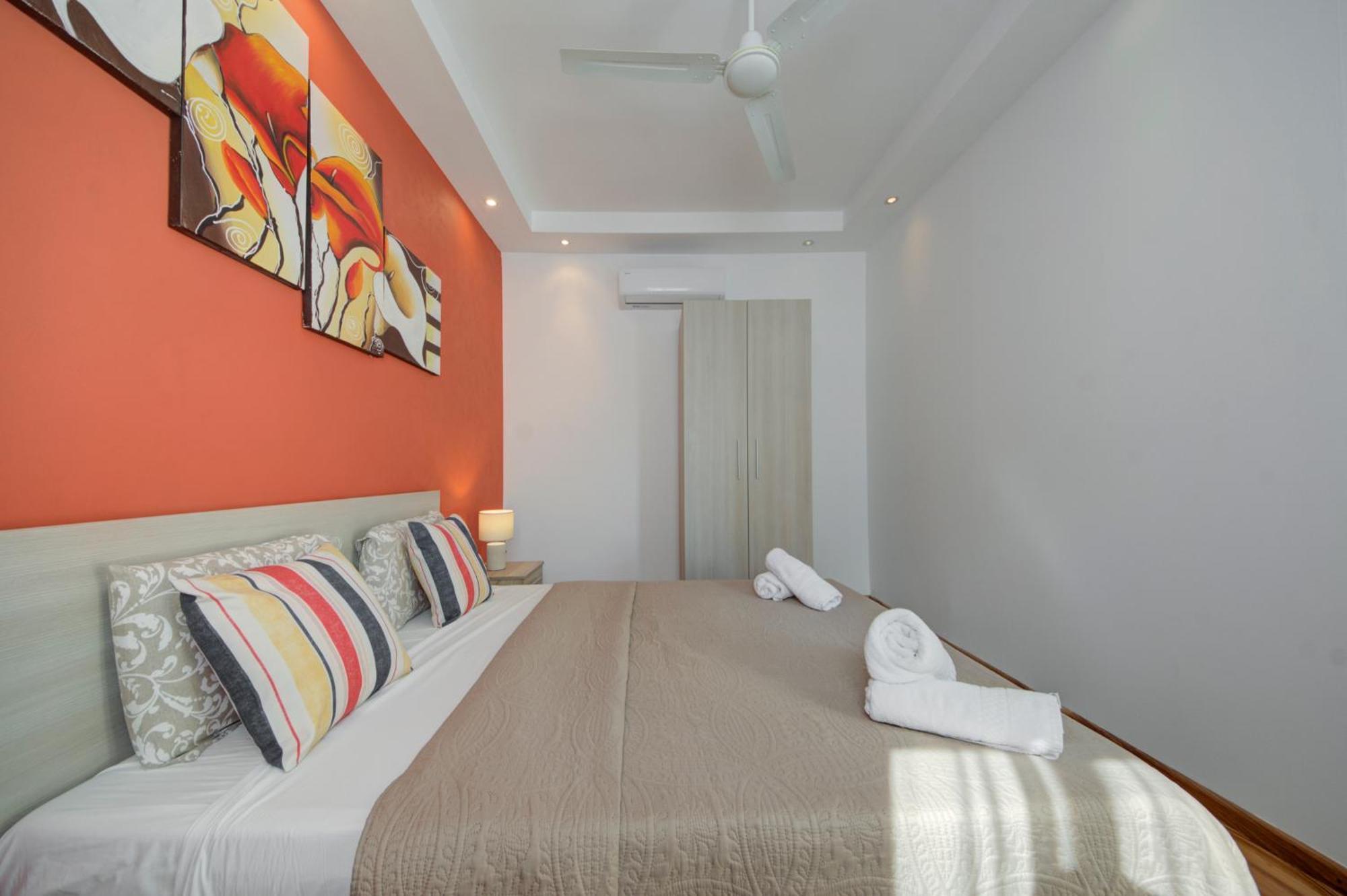 Sapphire Residences - Apartments & Penthouse In Central Sliema By Shortletsmalta Esterno foto